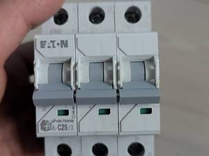 Автоматичний вимикач EATON HL-C25/3, 3Р, 25А, новий, без коробки