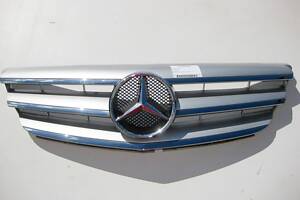 Б/У Mercedes-Benz A1698800883 Решётка радиатора B-Class W245