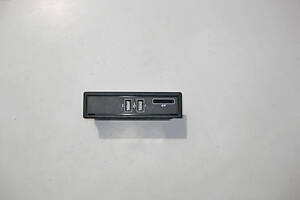 Mercedes-Benz A2058200526 Модуль підключення USB, SD card у підлокітнику C-Class W205 GLC C253 E-Class W213 C238 V