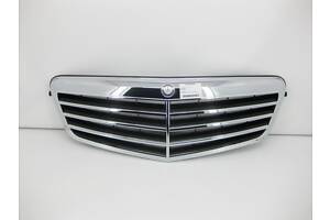 Б/У Mercedes-Benz A2128800583 Решётка радиатора E-Class W212 до рестайлинг