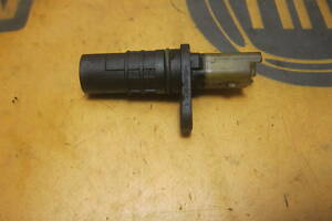 Б/У Датчик положения коленвала 2.0 DCI RENAULT TRAFIC Opel Vivaro Nissan Primastar Master KOLEOS Opel Movano 8200668500