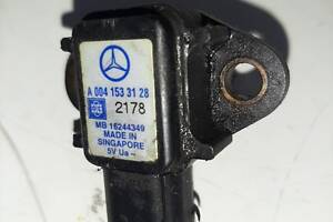 Б/у Датчик тиску наддуву A0041533128 Mercedes Sprinter W901-W905/ Мерседес