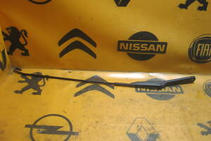 Б/У Стеклоочиститель передний правый RENAULT TRAFIC Opel Vivaro 8200696499