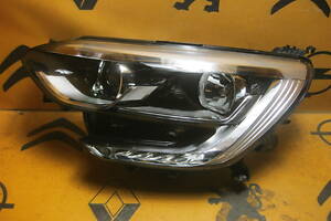 Б/У Фара передняя левая LED RENAULT MEGANE IV 260603157R