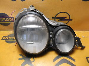 Б/У Фара передняя правая MERCEDES-BENZ E-CLASS W210 A2108203461