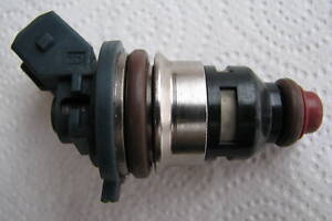 Б/у форсунка Ford Fiesta IV 1.25i 1996-2002, 96MF-AB -арт№17139-