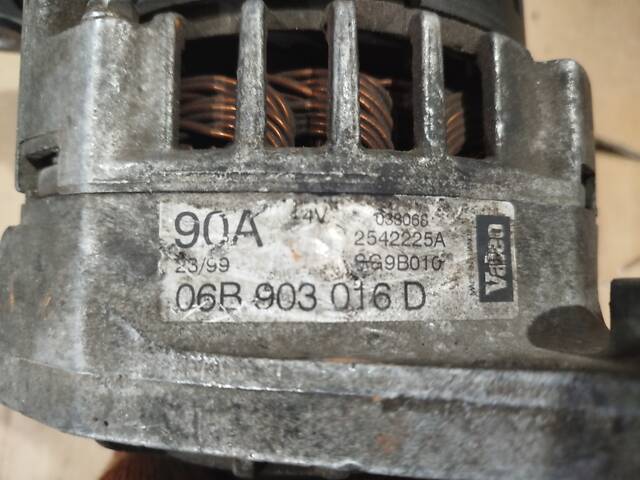 Б/у генератор Audi A4 B5 1.8 T 70A 1997-2000 0123310022, 058903016 - Фото 2
