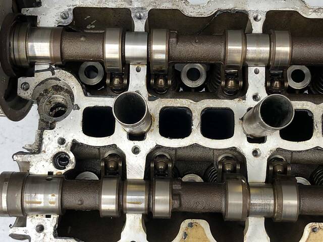 ГБЦ головка блока для Citroen C5 2.0 16V HPi - Фото 11