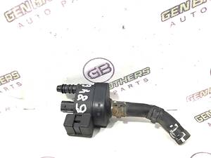 б/у Клапан вентиляции топливного бака Volkswagen Passat B7 USA 2014 06H906517T