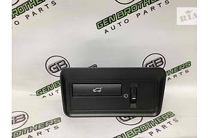 б/у Кнопка открытия багажника Land Rover Range Rover Evoque L538 2013 LR025943