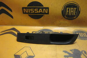 Б/У Кнопка стеклоподъемника передней правой NISSAN MICRA K12 80960AX100