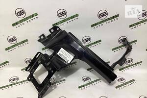 Кріплення заднього бампера ліве Land Rover Range Rover Evoque L538 2013 LR048697