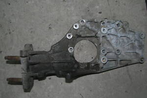 Б/у кронштейн генератора Ford Mondeo I/II 1.8i 16кл 1993-2000, 93BB19E708AE, 93BB3L596AE -арт№14393-