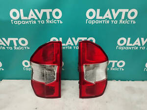 Б/у Ліхтар задній. правий. Ford Courier на Виробники Fast 2013-2023