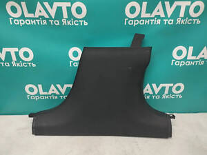 Б/у Накладка центральної стійки нижня. права. Polestar 2 на Volvo Polestar 2 2021-2024