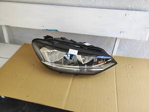 б/у оригинал фара правая галогеновая для Volkswagen Touran 2015-2020 год 5TB941006A / 030129920200 Дефектная трещины...