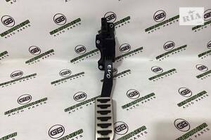 Педаль газа Land Rover Range Rover Evoque L538 2013 LR027136 б/у