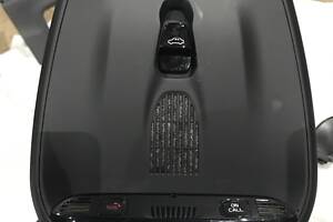 Б/У Плафон подсветки салона Volvo XC90 31479142