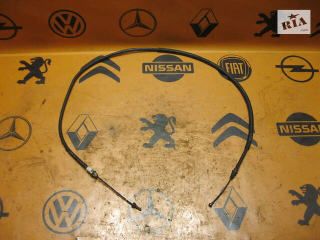 Б/У Трос ручного тормоза (задние диски) RENAULT MASTER Opel Movano 8200694128