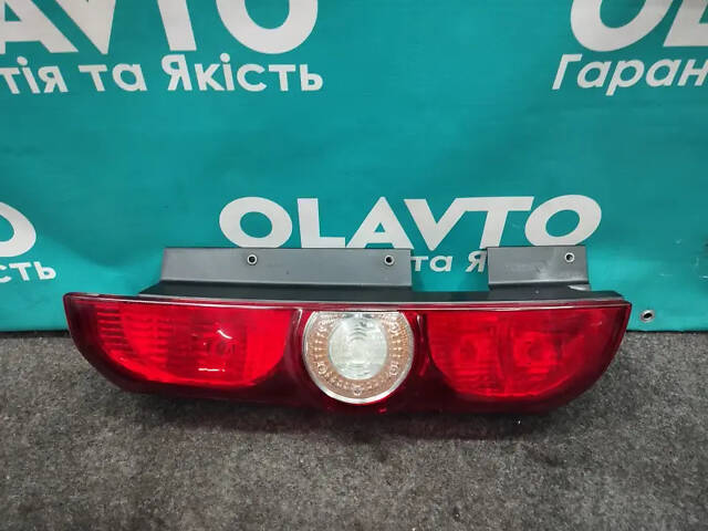 Б/у Задній лівий ліхтар на Opel Combo 2010-2015 - Фото 3