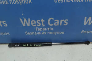 Б/в Амортизатор капота на Volkswagen Bora 1997-2003