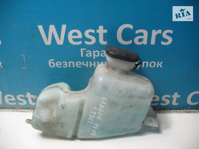 Б/в Бачок омивача скла на Nissan Kubistar 2003-2008