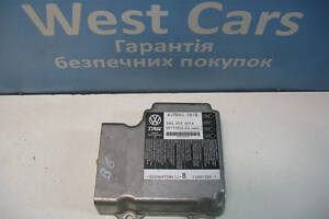 Б/в Блок управління Airbag на Volkswagen Passat B6 2005-2010