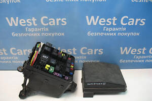 Б/в Блок запобіжників на Mitsubishi Outlander XL 2006-2012