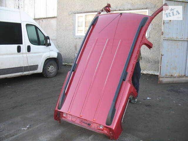 Б/в Дах без люка червоний на Dacia Logan 2013-