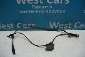 Б/в Датчик ABS передній на Toyota Avensis 2006-2012