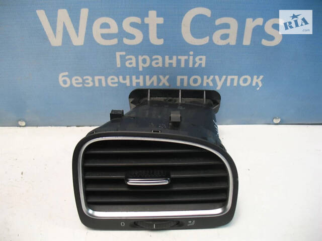 Б/в Дефлектор салону правий на Volkswagen Golf VI 2008-2013