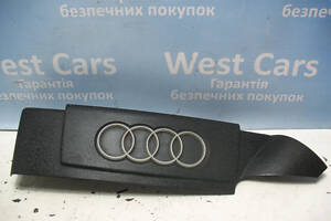 Б/в Декоративна кришка двигуна 3.7B на Audi A8. Купуй найкраще! 2003-2007