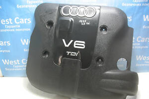 Б/в Декоративна накладка двигуна 2.5TDI на Audi A8. Гарантія якості! 1994-2002