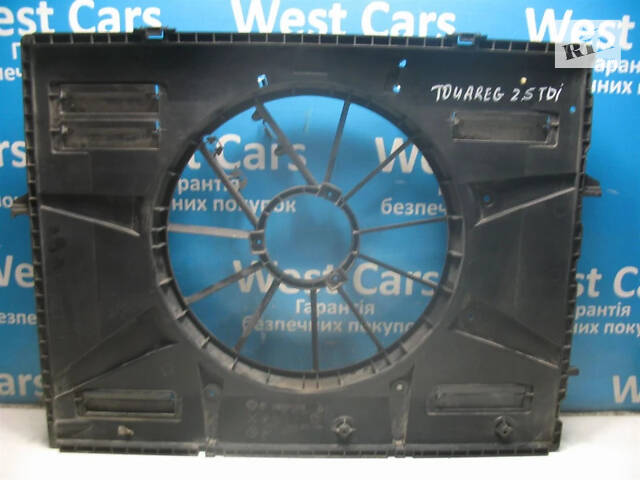 Б/в Дифузор вентилятора основного радіатора 2.5TDI/3.6B на Audi Q7 2006-2010