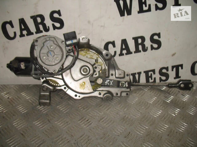 Б/в Доводчик кришки багажника на Lexus RX 2003-2008
