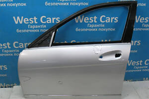 Б/в Двері передні ліві сірі седан (полоска хром) на Mercedes-Benz C-Class 2007-2010