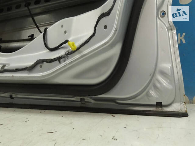 Б/в Двері передні праві світло-сірі на Mercedes-Benz C-Class 2000-2007 - Фото 14