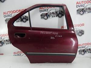 Б/в Двері задні праві червоні седан на Peugeot 406 1995-2004