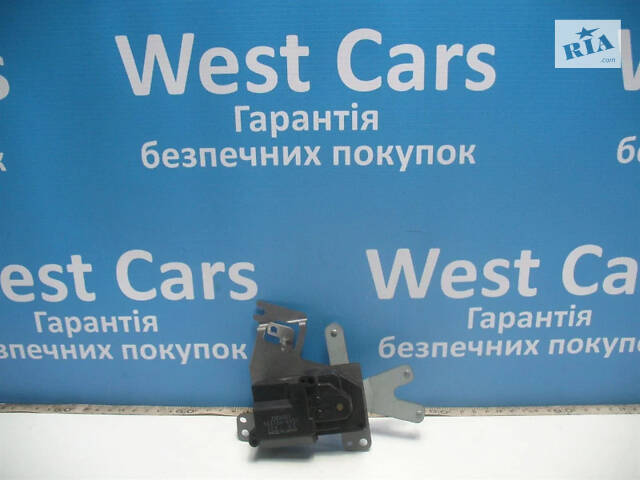 Б/в Двигун заслонки обігрівача (регулятора температури) на Acura RL 1998-2004