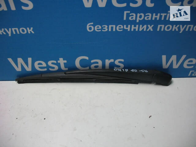 Б/в Двірник кришки багажника на Subaru Outback 2003-2009