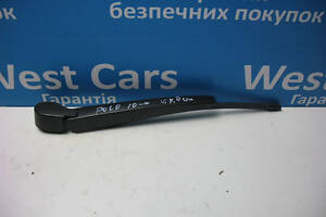 Б/в Двірник кришки багажника на Volkswagen Polo 2010-