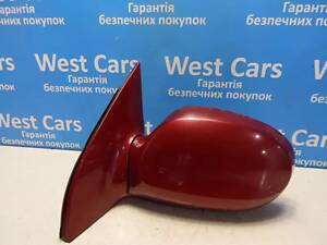 Б/в Дзеркало бічне ліве 4к червоне (відшаровується фарба) на Kia Sedona 2002-2005