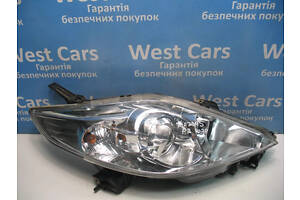 Фара передняя правая Mazda 5. Покупай лучше всего! 2005-2008