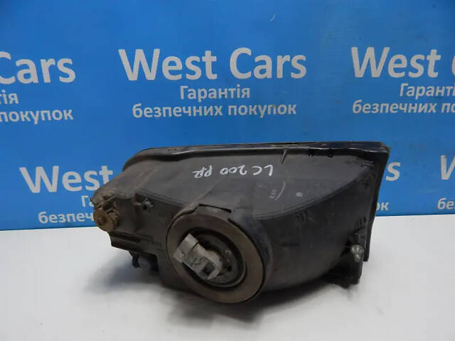 Б/в Фара протитуманна передня права (незначні подряпини) на Toyota Land Cruiser 200 2007-2012 - Фото 3