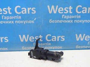 Б/в Форсунка омивача фари права на Lexus LS 2001-2006