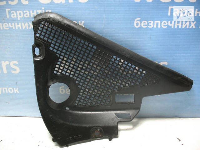 Б/в Жабо праве на Renault Grand Scenic 2009-2015