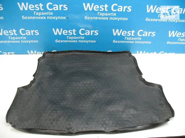 Б/в Килимок гумовий в багажник на Subaru Outback 2003-2009