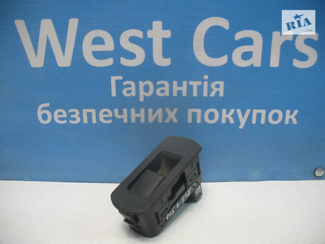 Б/в Кнопка склопідіймача зсувних дверей на Mazda 5 2010-2018 - Фото 1