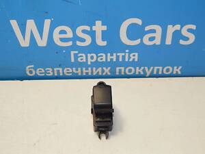 Б/в Кнопка ввімкнення заднього склопідйомника 6к на Nissan Qashqai 2010-2013