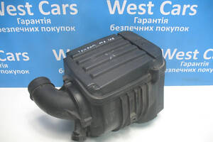 Б/в Корпус повітряного фільтра 1.6B на Volkswagen Touran 2003-2010